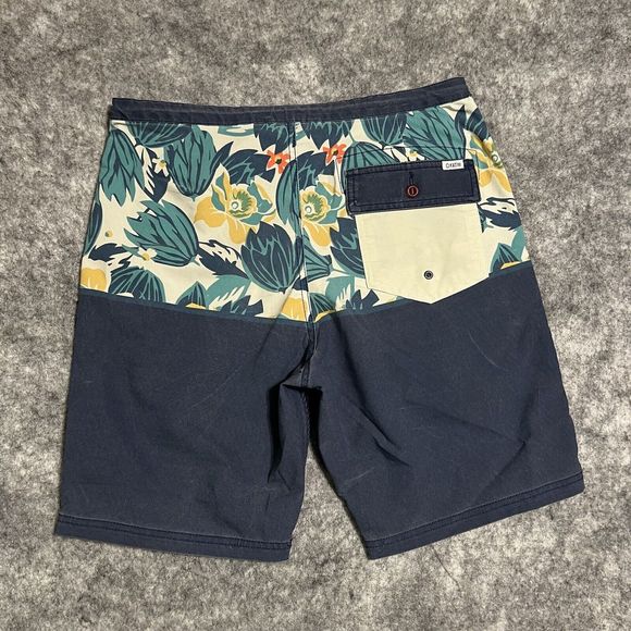 Katin Board Shorts Men's 31 Navy Blue Floral Color Block Pockets Swim Trunks - Picture 3 of 17